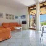 Guesthost - Seaview With Veranda Golfoaranci Appartement *