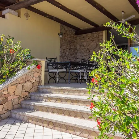 Guesthost - Seaview With Veranda Golfoaranci