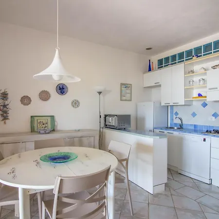 Guesthost - Seaview With Veranda Golfoaranci * Golfo Aranci