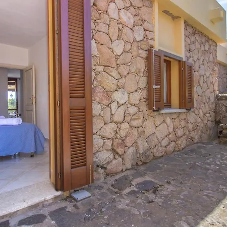 Guesthost - Seaview With Veranda Golfoaranci