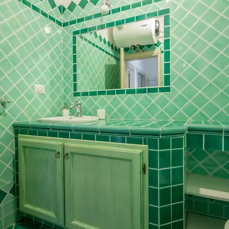 Guesthost - Seaview With Veranda Golfoaranci Appartamento