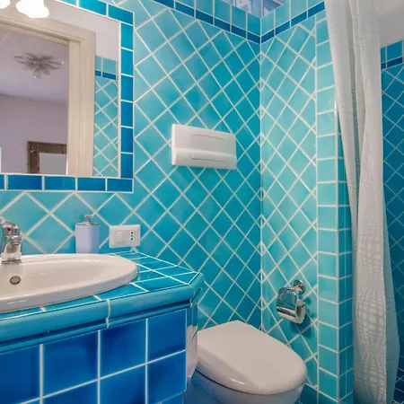 Guesthost - Seaview With Veranda Golfoaranci * Golfo Aranci