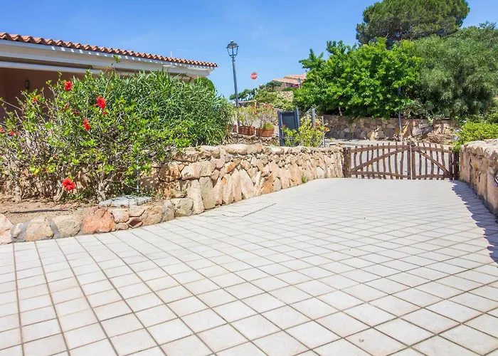 Daire Guesthost - Seaview With Veranda Golfoaranci