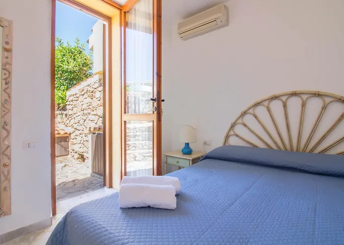 Guesthost - Seaview With Veranda Golfoaranci Apartman