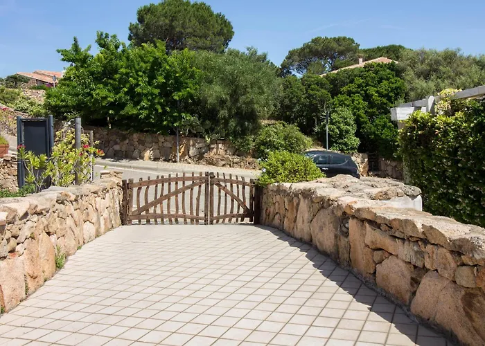 Daire Guesthost - Seaview With Veranda Golfoaranci